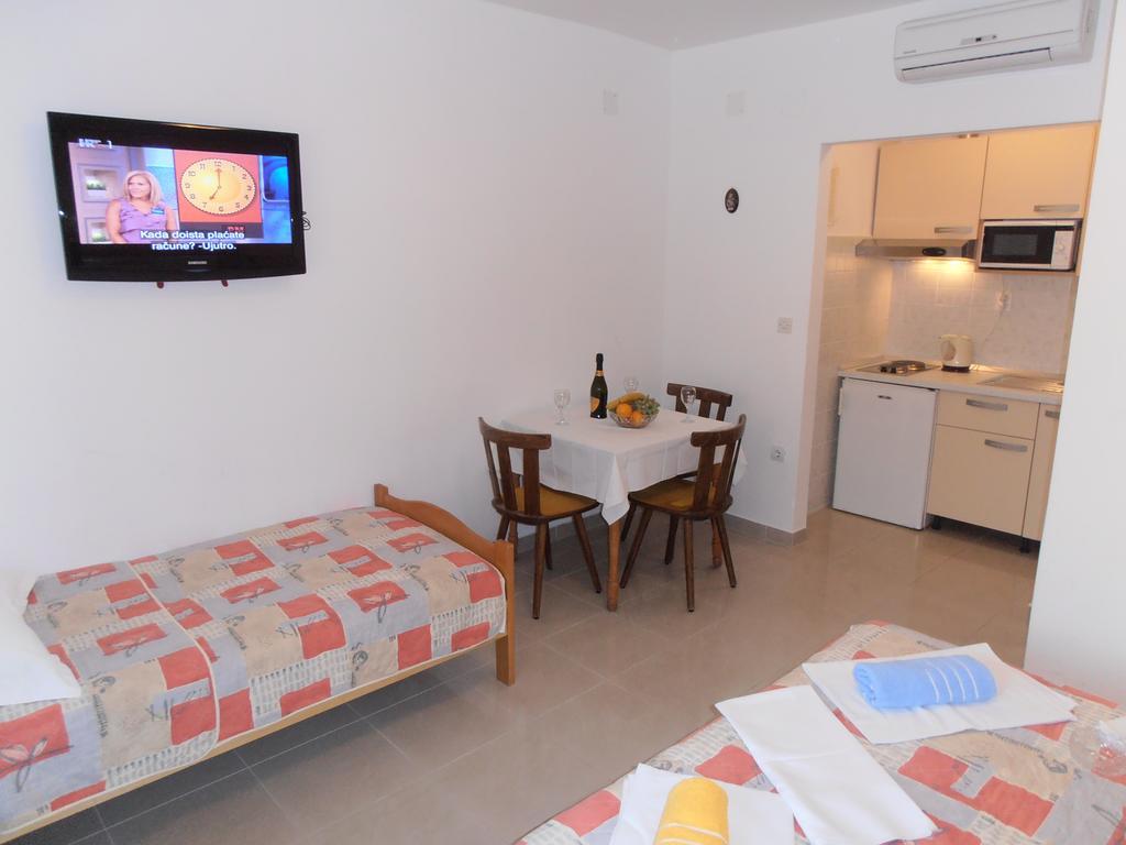 Apartment Villa Bešker Makarska Exterior foto